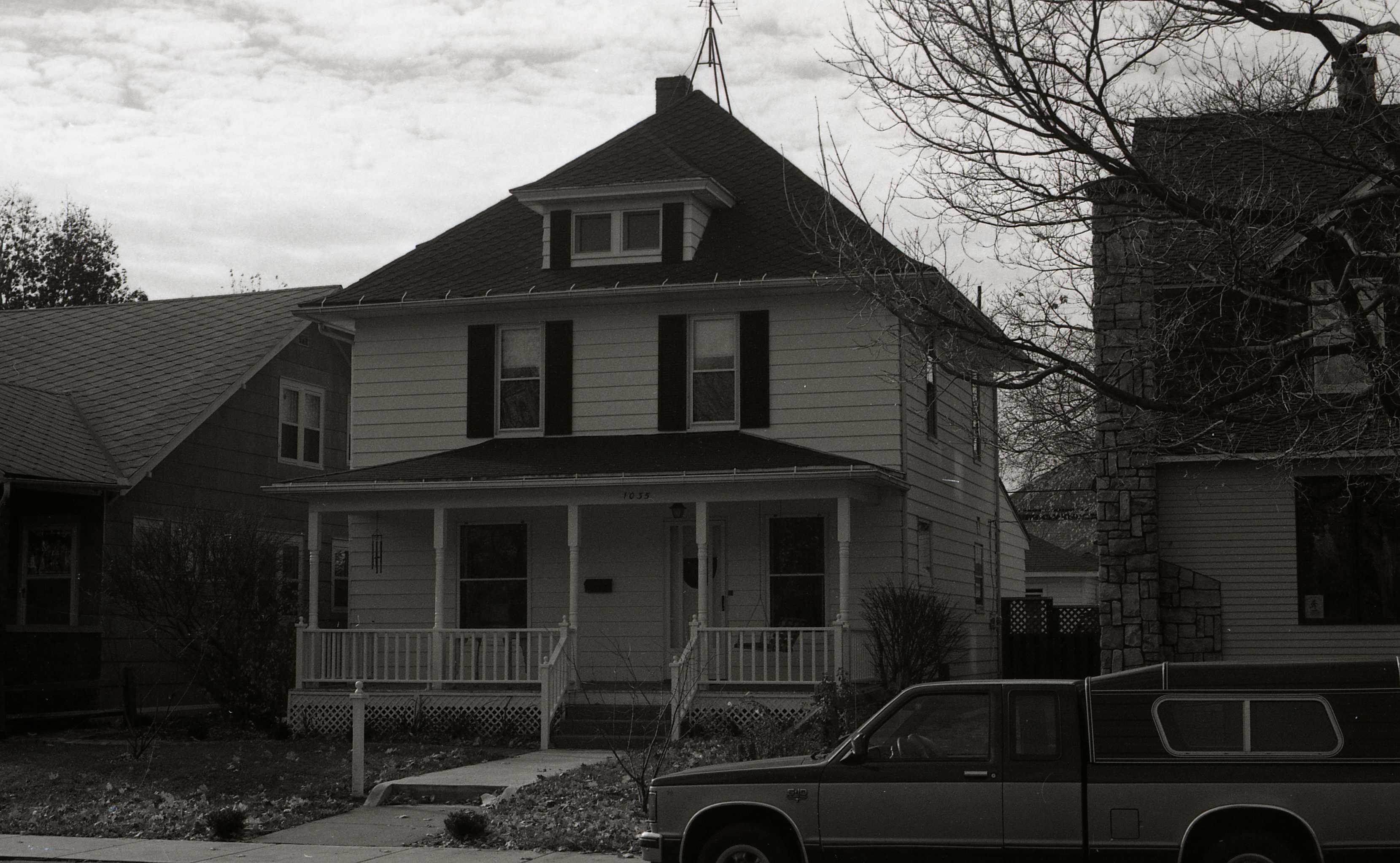 1035 Riverside Drive
